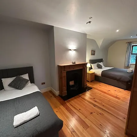 3 Clos Na Feirme Three Bedroom House With Hot Tub * Galway