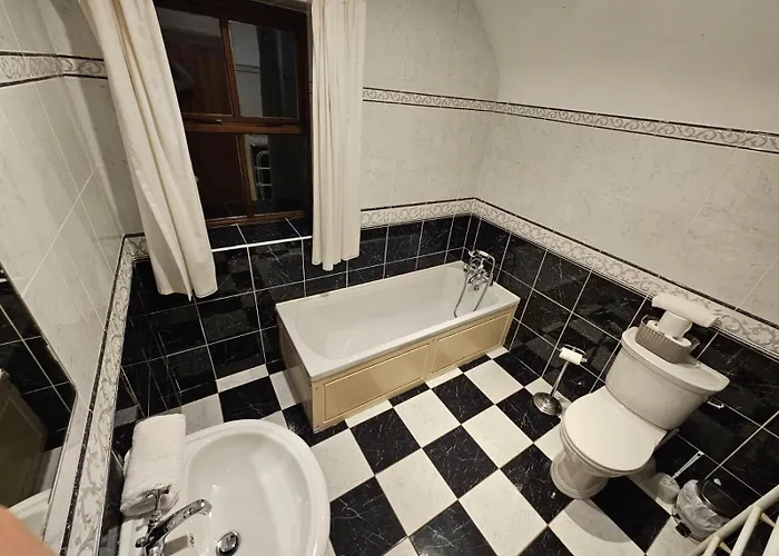 펜션 3 Clos Na Feirme Three Bedroom House With Hot Tub 골웨이