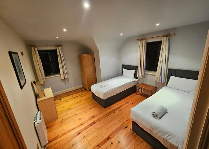 3 Clos Na Feirme Three Bedroom House With Hot Tub 펜션 골웨이